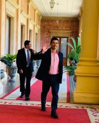 El Vicepresidente de la República Hugo Velázquez en representación del gobierno paraguayo asistirá a la asunción al mando del nuevo Presidente de Guatemala Alejandro Giammattei y el Vicepresidente Guillermo Castillo.